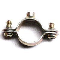 Хомут стальной с внутренней резьбой М6, д.8мм DKC 58008