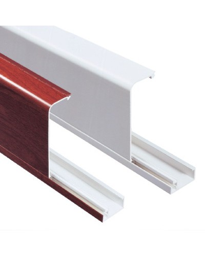 Короб плинтусный 100х40 мм белый DKC AIR10040 в Кемерово Кабель-канал Pintop.ru