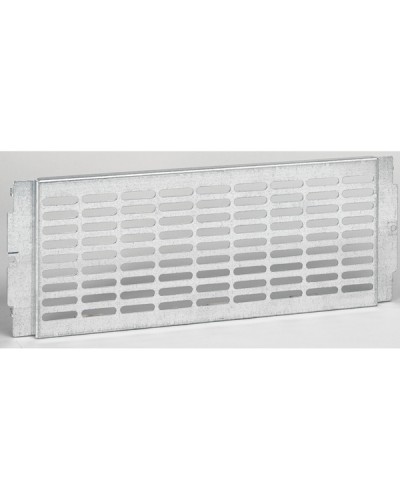 Пластина перфорированная Legrand 020241 в Кемерово Аксессуары для стоек и шкафов Pintop.ru