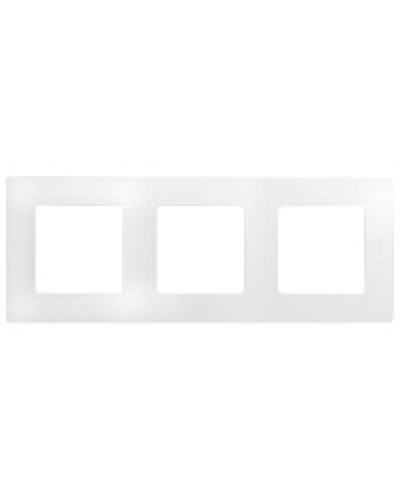 Рамка Etika белый Legrand 672503 в Кемерово Аксессуары для кабель-канала Pintop.ru