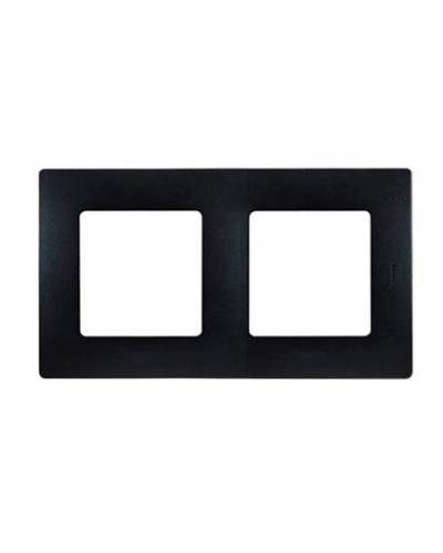 Рамка Legrand 672582 в Кемерово Аксессуары для кабель-канала Pintop.ru