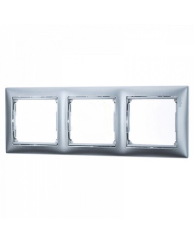 Рамка 3п Valena Legrand 770153 в Кемерово Аксессуары для кабель-канала Pintop.ru