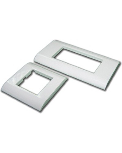 Накладка пластиковая TWT-FR45x90 в Кемерово Аксессуары для стоек и шкафов Pintop.ru